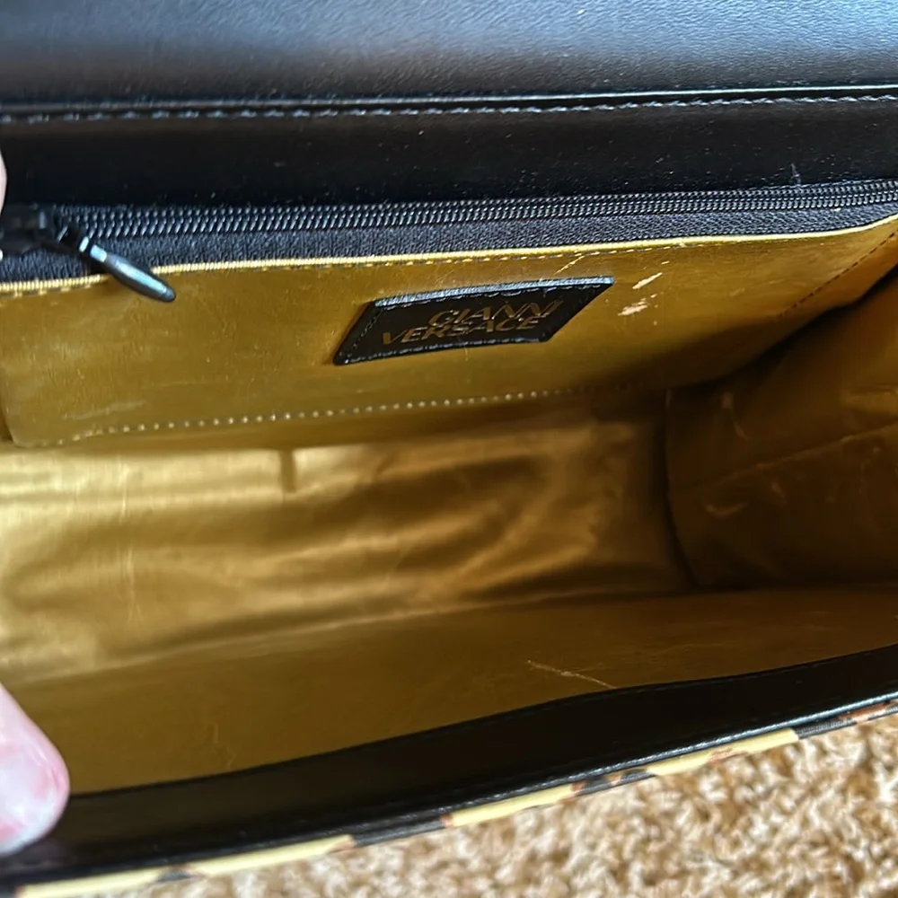 Versace Baroque Kelly Yellow and Black Top Handle Bag- Gorgeous! - Picture 9 of 12